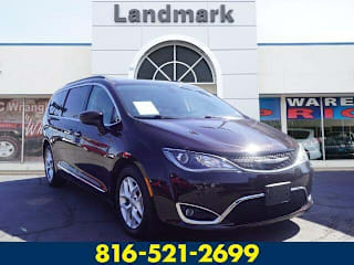 2017 Chrysler Pacifica Touring-L 2C4RC1BG0HR821020 2017 Chrysler Pacifica Touring-L