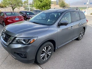 2017 Nissan Pathfinder SL 5N1DR2MM7HC675916 2017 Nissan Pathfinder SL