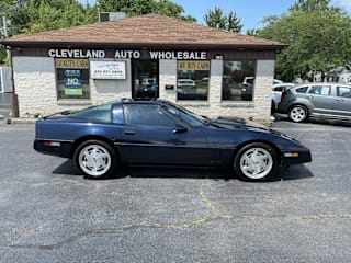 1988 Chevrolet Corvette Base 1G1YY2189J5117956 1988 Chevrolet Corvette Base