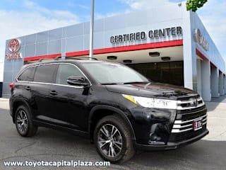 2019 Toyota Highlander LE 5TDBZRFH9KS717304 2019 Toyota Highlander LE