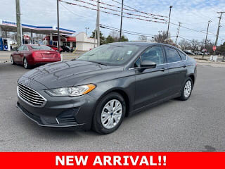 2019 Ford Fusion S 3FA6P0G75KR169576 2019 Ford Fusion S