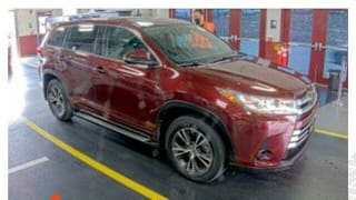 2018 Toyota Highlander LE 5TDBZRFH0JS833568 2018 Toyota Highlander LE