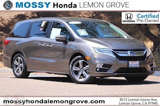 2018 Honda Odyssey Touring 5FNRL6H87JB036282 2018 Honda Odyssey Touring