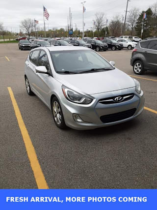 2012 Hyundai Accent KMHCU5AE4CU017692 2012 Hyundai Accent