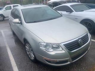 2010 Volkswagen Passat Komfort WVWJK7AN4AP027924 2010 Volkswagen Passat Komfort