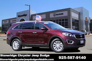 2018 Kia Sorento LX 5XYPGDA32JG397328 2018 Kia Sorento LX