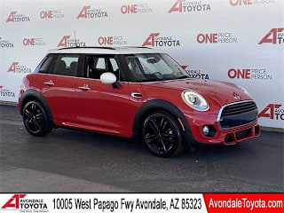 2018 MINI Hardtop 4 Door Cooper WMWXU1C59J2F79561 2018 MINI Hardtop 4 Door Cooper