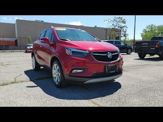 2018 Buick Encore Essence KL4CJGSBXJB507165 2018 Buick Encore Essence