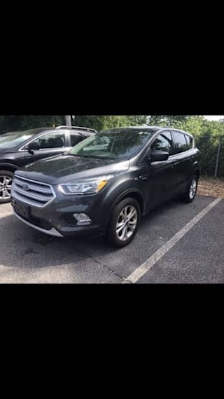 2019 Ford Escape SE 1FMCU9GD8KUA72764 2019 Ford Escape SE