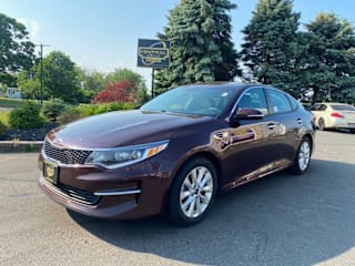 2018 Kia Optima LX 5XXGT4L39JG271528 2018 Kia Optima LX