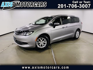 2017 Chrysler Pacifica LX 2C4RC1CG9HR723330 2017 Chrysler Pacifica LX