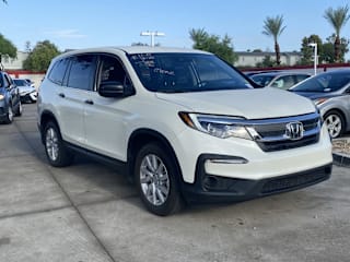 2019 Honda Pilot LX 5FNYF5H12KB013624 2019 Honda Pilot LX