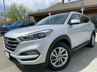2016 Hyundai Tucson KM8J3CA42GU113588 2016 Hyundai Tucson