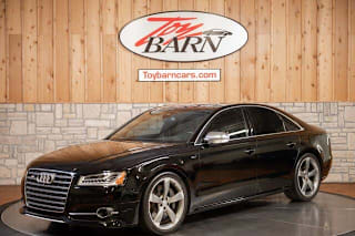 2016 Audi S8 4.0T quattro WAUJSAFD6GN001243 2016 Audi S8 4.0T quattro