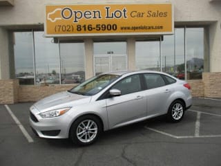 2016 Ford Focus SE 1FADP3F20GL214105 2016 Ford Focus SE