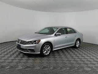 2017 Volkswagen Passat 1.8T S 1VWAT7A35HC007742 2017 Volkswagen Passat 1.8T S