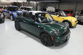 2011 MINI Cooper S WMWZP3C55BTX83438 2011 MINI Cooper S