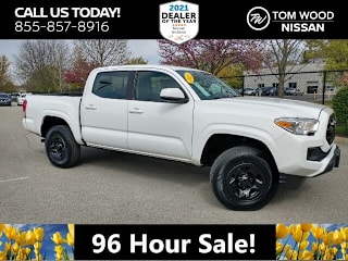 2017 Toyota Tacoma SR V6 5TFCZ5AN2HX083668 2017 Toyota Tacoma SR V6