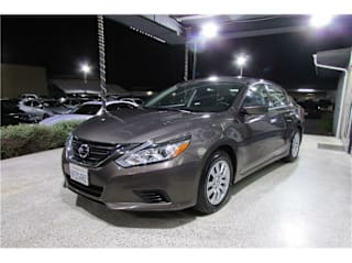2017 Nissan Altima 2.5 1N4AL3AP6HN304057 2017 Nissan Altima 2.5