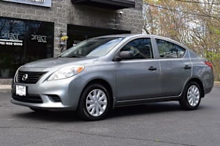 2012 Nissan Versa 1.6 S 3N1CN7AP4CL915009 2012 Nissan Versa 1.6 S