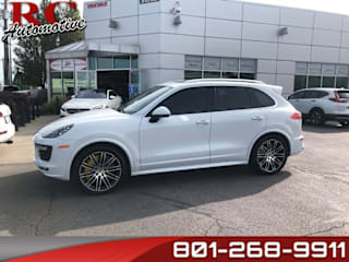 2016 Porsche Cayenne Turbo S WP1AC2A21GLA85140 2016 Porsche Cayenne Turbo S