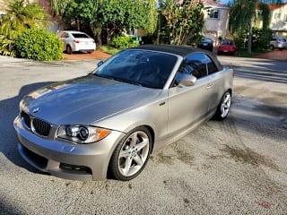 2010 BMW 1 Series WBAUN9C54AVK41771 2010 BMW 1 Series