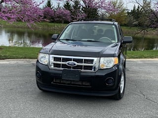 2009 Ford Escape XLS 1FMCU02749KA33947 2009 Ford Escape XLS