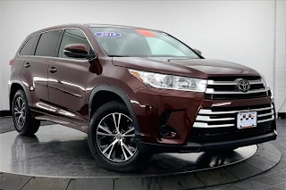 2018 Toyota Highlander LE 5TDBZRFHXJS882048 2018 Toyota Highlander LE
