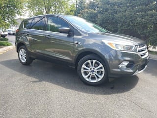 2017 Ford Escape SE 1FMCU0GD6HUC47131 2017 Ford Escape SE