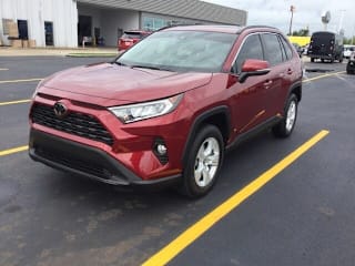 2019 Toyota RAV4 XLE JTMW1RFVXKD035705 2019 Toyota RAV4 XLE