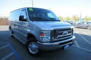 2011 Ford E-Series Wagon 1FBNE3BL7BDA64648 2011 Ford E-Series Wagon