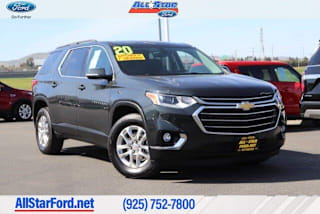 2020 Chevrolet Traverse LT Cloth 1GNERGKW2LJ302689 2020 Chevrolet Traverse LT Cloth