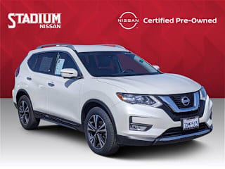 2017 Nissan Rogue SL JN8AT2MT5HW136763 2017 Nissan Rogue SL