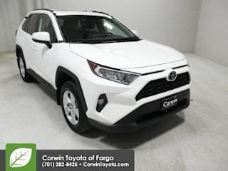 2019 Toyota RAV4 XLE 2T3P1RFV1KC036685 2019 Toyota RAV4 XLE