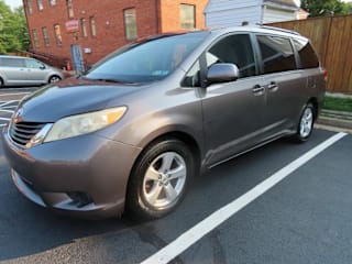 2011 Toyota Sienna LE 8-Passenger 5TDKK3DC2BS015141 2011 Toyota Sienna LE 8-Passenger