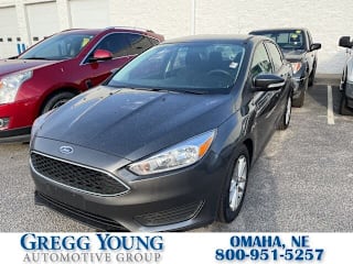 2017 Ford Focus SE 1FADP3F22HL320282 2017 Ford Focus SE