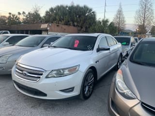 2011 Ford Taurus 1FAHP2FWXBG142667 2011 Ford Taurus