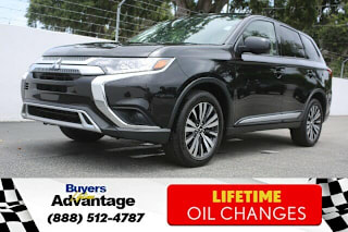 2019 Mitsubishi Outlander ES JA4AD2A33KJ002040 2019 Mitsubishi Outlander ES