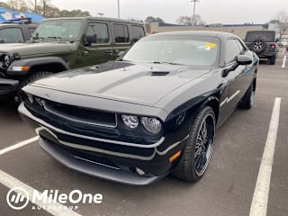 2014 Dodge Challenger 2C3CDYBT6EH111070 2014 Dodge Challenger