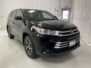 2018 Toyota Highlander LE Plus 5TDBZRFH6JS880118 2018 Toyota Highlander LE Plus