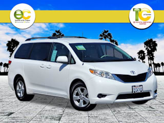 2014 Toyota Sienna LE 8-Passenger 5TDKK3DC2ES452707 2014 Toyota Sienna LE 8-Passenger