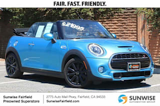 2017 MINI Convertible Cooper S WMWWG9C59H3C22936 2017 MINI Convertible Cooper S