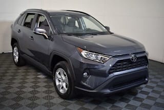 2019 Toyota RAV4 XLE 2T3W1RFV5KW048610 2019 Toyota RAV4 XLE