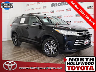 2019 Toyota Highlander LE 5TDZARFH7KS049671 2019 Toyota Highlander LE