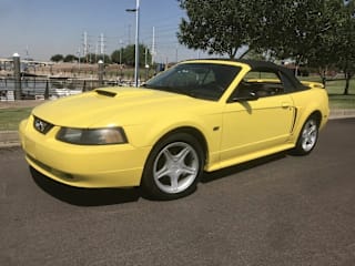2004 Ford Mustang GT Deluxe 1FAFP45XX4F236716 2004 Ford Mustang GT Deluxe