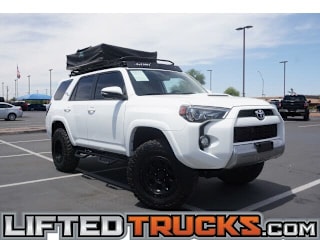 2019 Toyota 4Runner TRD Off-Road Premium JTEBU5JR2K5699561 2019 Toyota 4Runner TRD Off-Road Premium