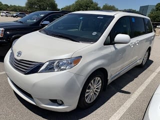 2016 Toyota Sienna XLE Premium 8-Passenger 5TDYK3DC6GS761111 2016 Toyota Sienna XLE Premium 8-Passenger