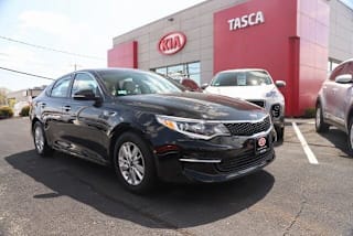 2018 Kia Optima LX 5XXGT4L38JG190472 2018 Kia Optima LX