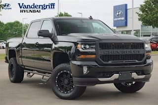 2018 Chevrolet Silverado 1500 LT 3GCUKREC2JG331890 2018 Chevrolet Silverado 1500 LT