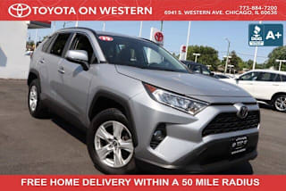 2019 Toyota RAV4 XLE JTMW1RFV0KD003751 2019 Toyota RAV4 XLE